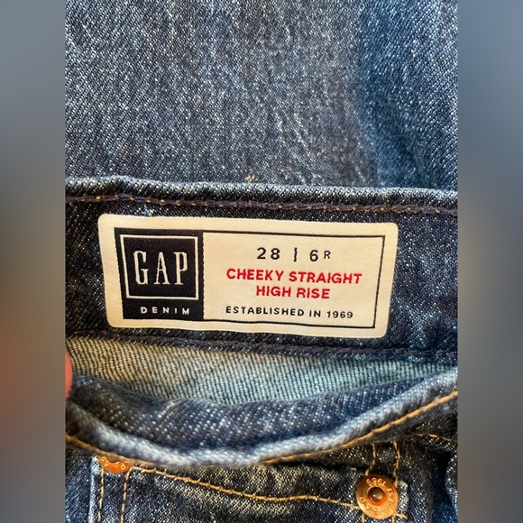 Gap Jeans Women's Size 28/6R Blue Cheeky Straight High-Rise Button Fly Casual - Picture 5 of 8
